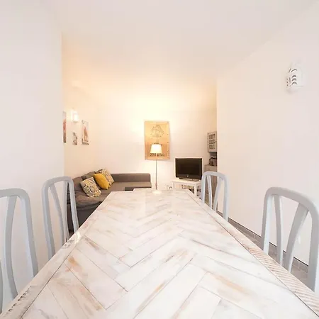 Comfortable In Old Town Апартаменты Лагуш